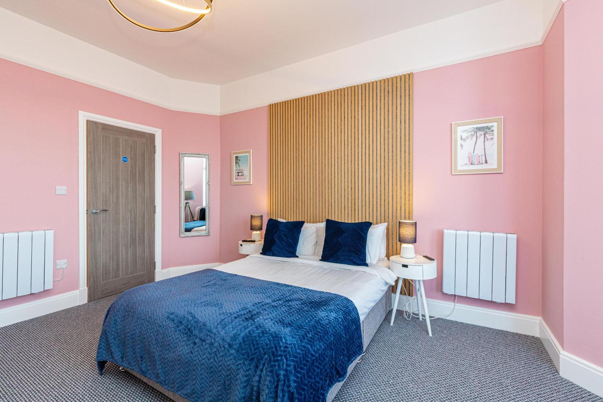 Beachfront Apartment 3 Bedrooms Sleeps 7 - Gateway To The Lake District - Newly Refurbished Morecambe Exteriör bild